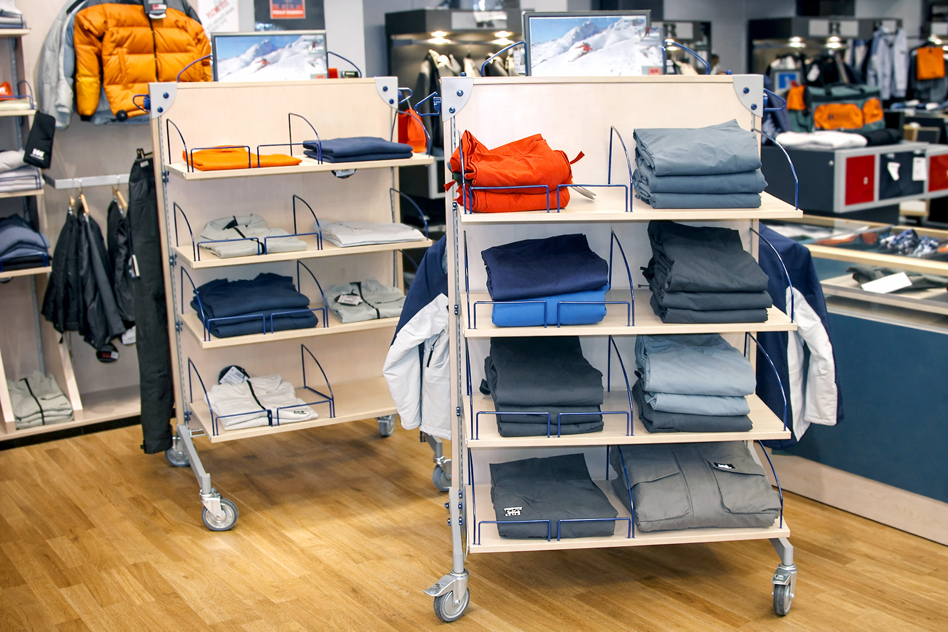 Helly Hansen - vybavení obchodu, design obchodu