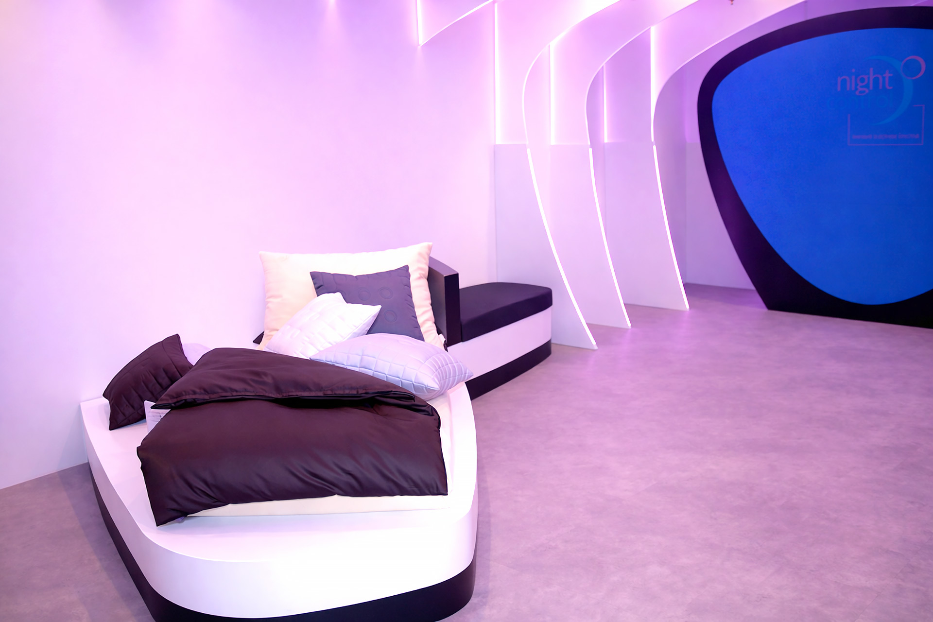 Gumotex - vybavení obchodu, design obchodu