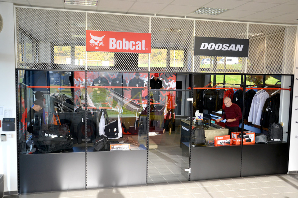 Bobcat - vybavení obchodu, design obchodu