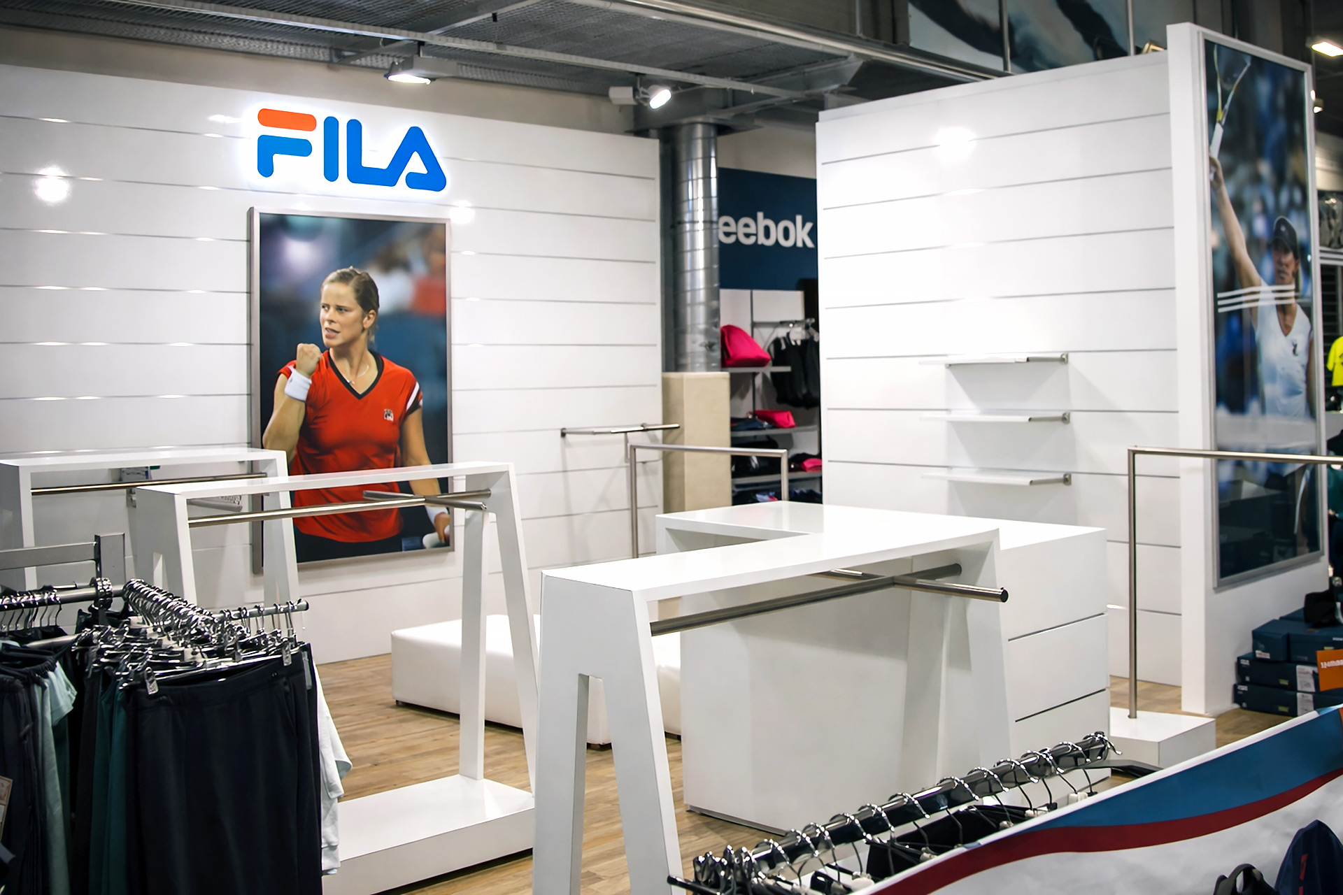 FILA - vybavení obchodu, design obchodu