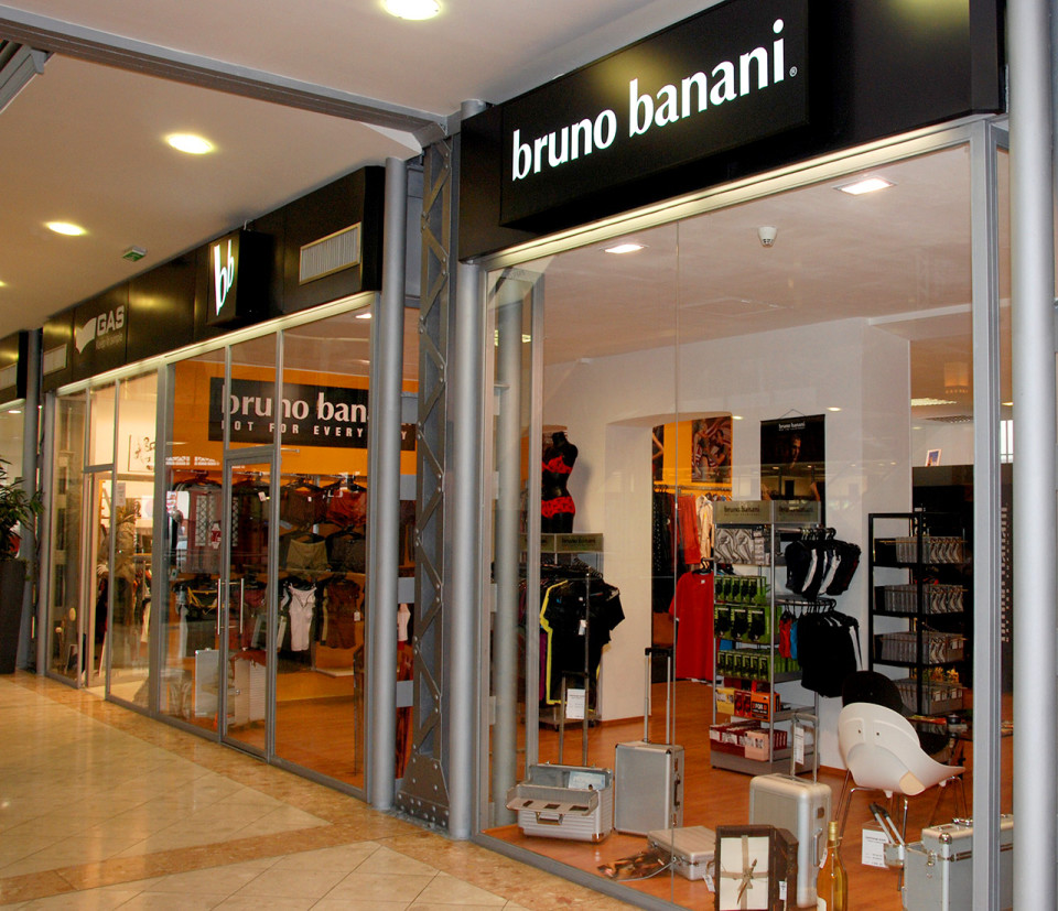 Bruno Banani - vybavení obchodu, design obchodu