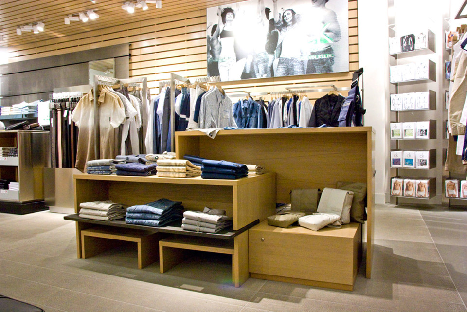 Calvin Klein Jeans - vybavení obchodu, design obchodu