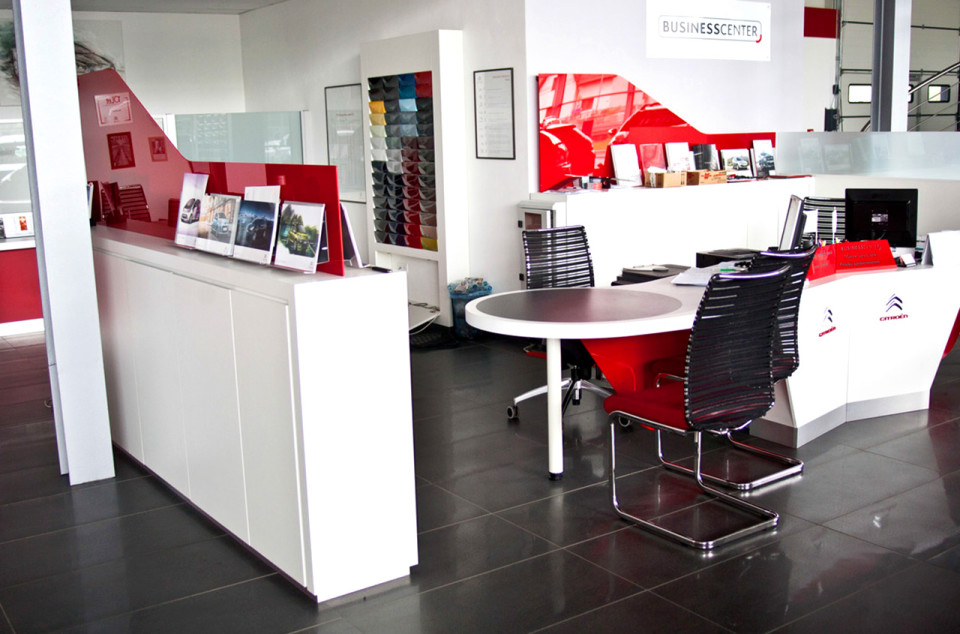 Citroën show room design - vybavení obchodu, design obchodu
