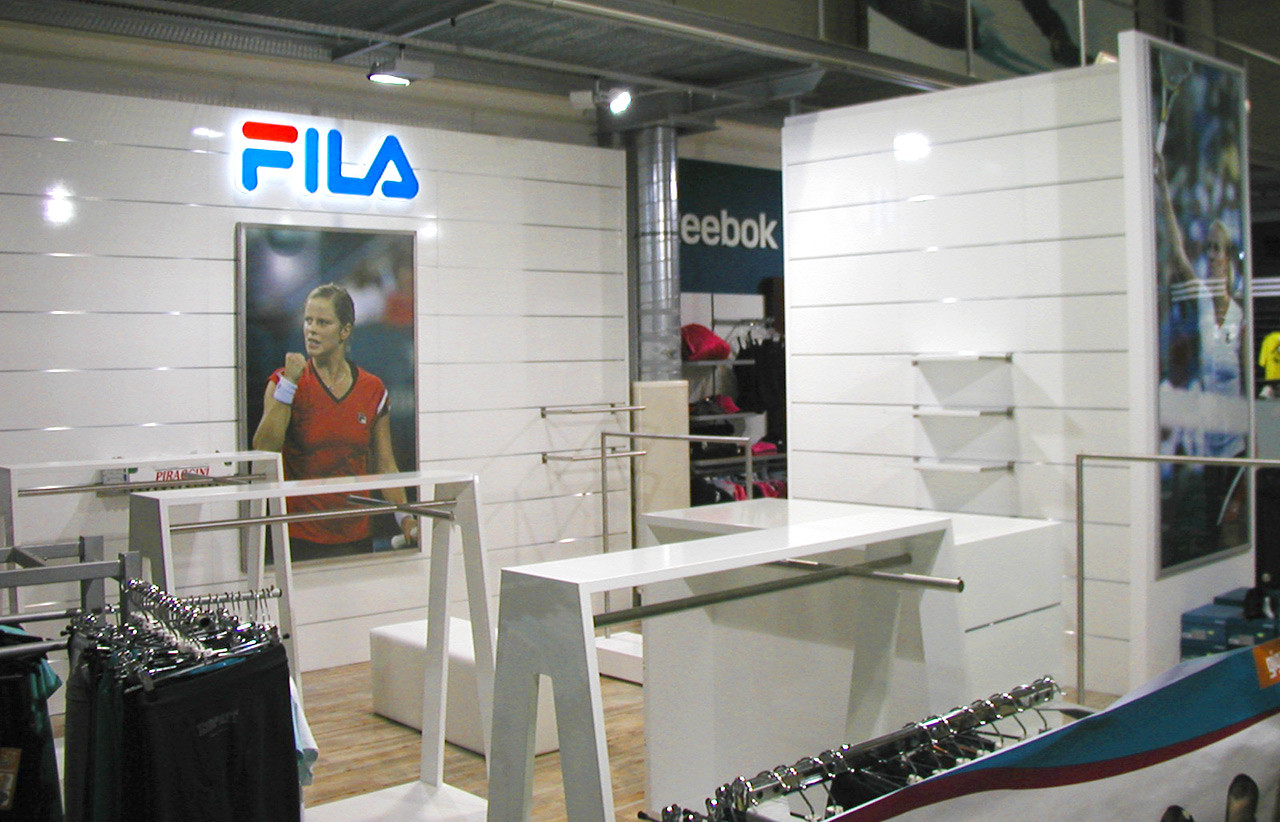FILA - vybavení obchodu, design obchodu