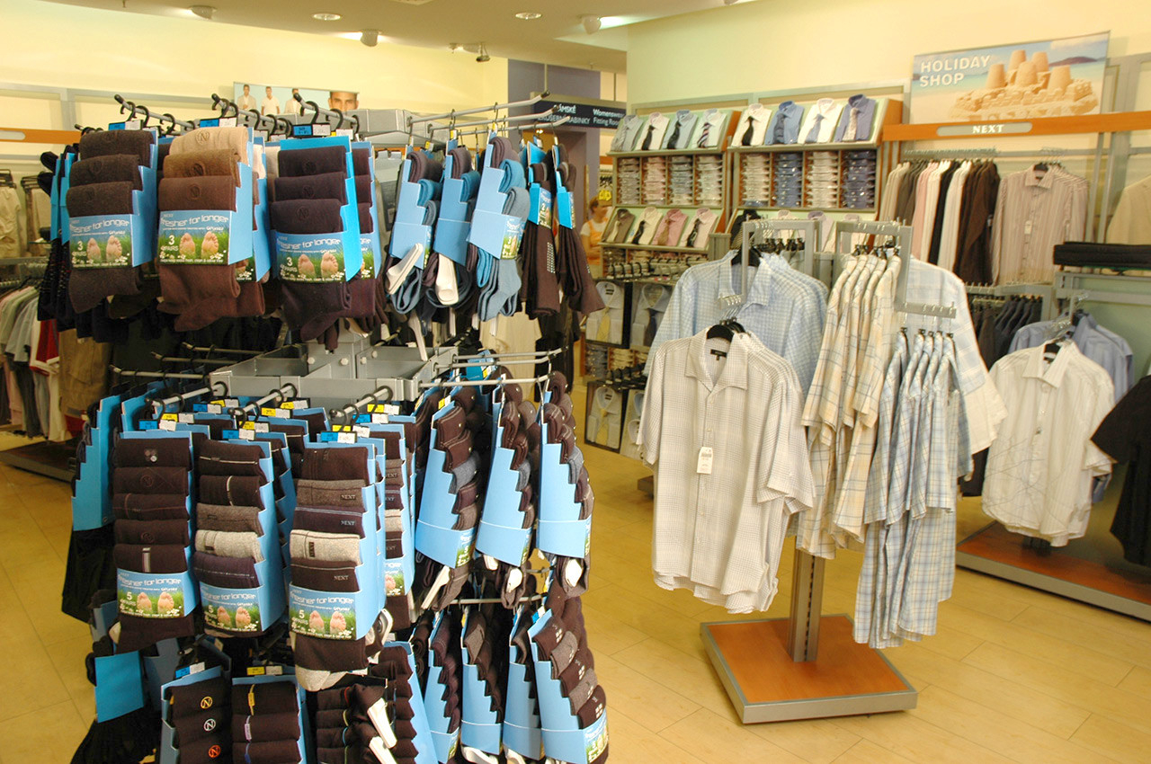 Next - vybavení obchodu, design obchodu