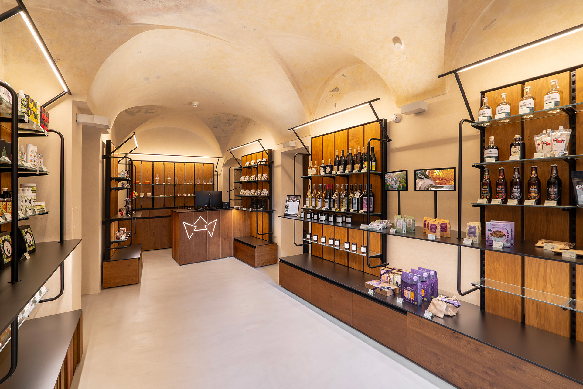 SCCR: STŘEDOČESKÁ CENTRÁLA OBCHODNÍHO RUCHU