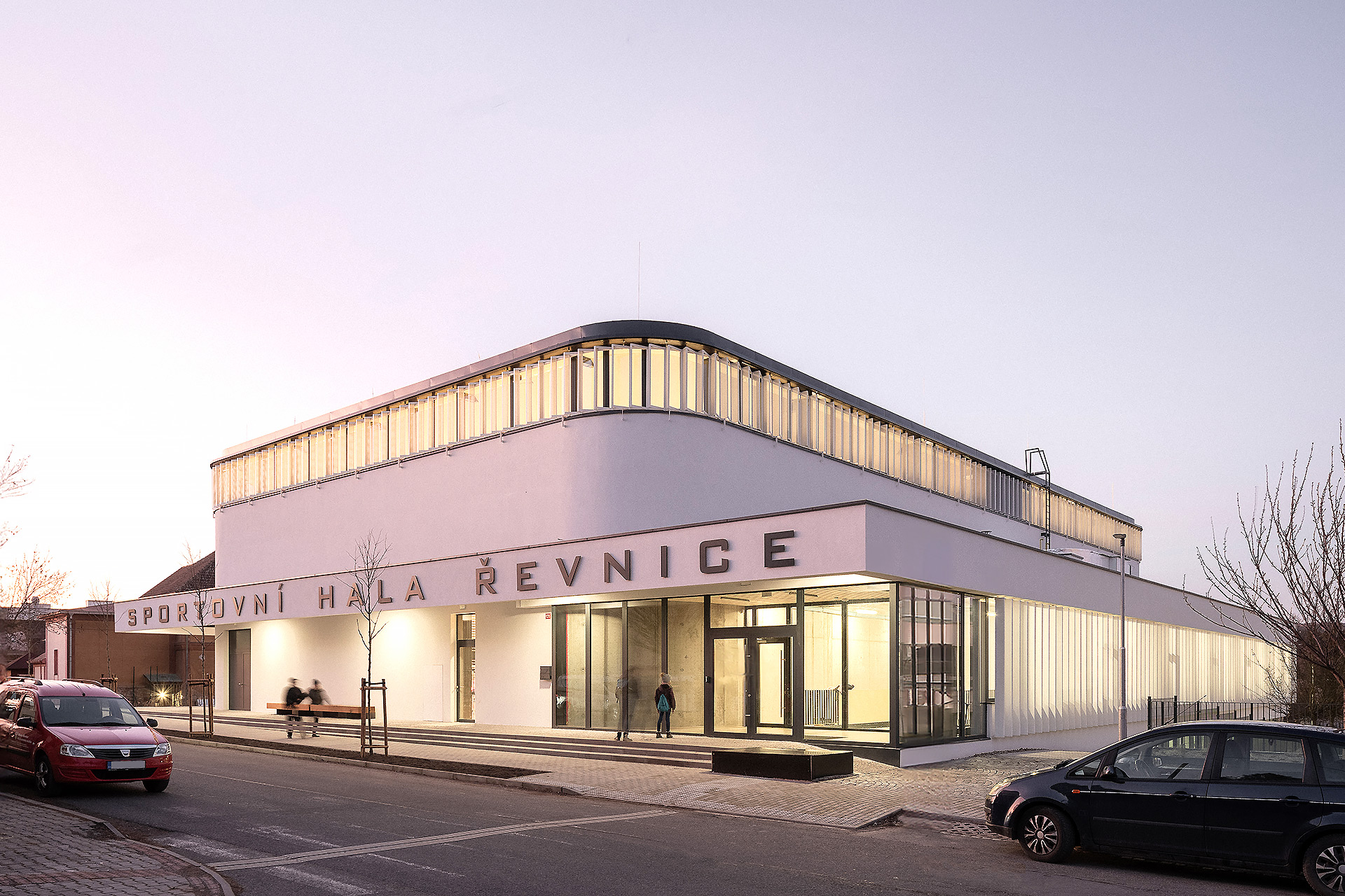 Sportovní hala Řevnice - vybavení obchodu, design obchodu